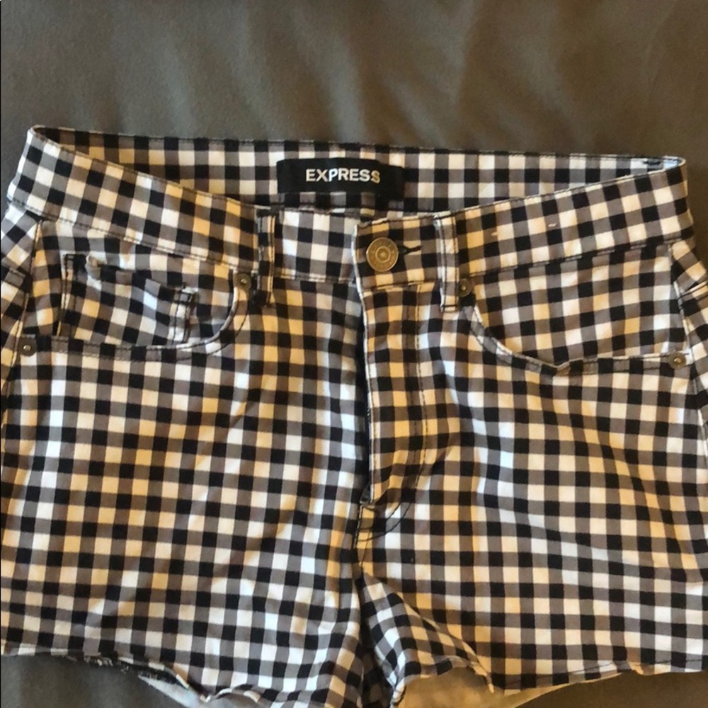Checkered express shorts